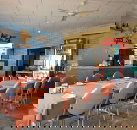 Golden Ponds Bar Restaurant  Function Centre - Hobart Tourism