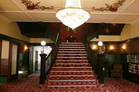 Jens Town Hall Hotel - Hobart Tourism 1