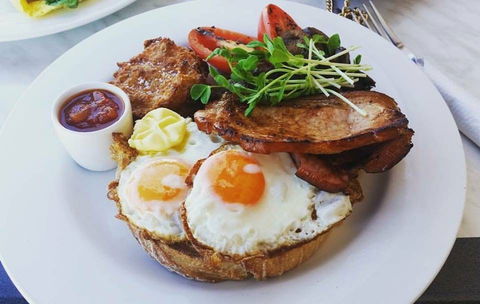 Monty's Place - Hobart Tourism 0