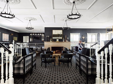 Epoche Lounge Bar - Tourism TAS 1