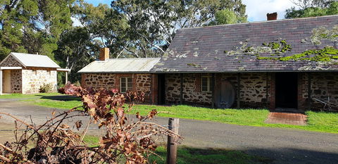 Jenke Vineyards - Hobart Tourism 0