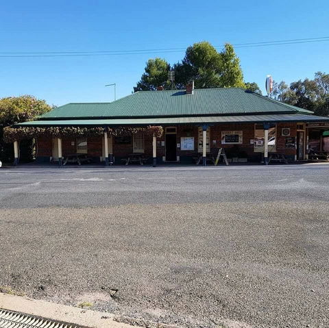 Wombat Hotel - Hobart Tourism 1