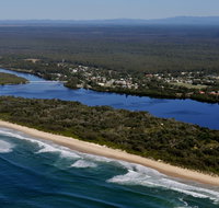 Stuarts Point Tavern / Yarrahinni Hotel - Tourism TAS