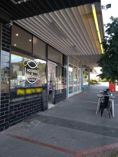 Hooked & Cooked On Rooks - Hobart Tourism 0