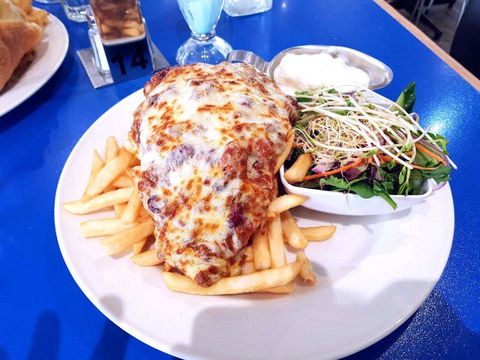Lazy Moe's - Tullamarine - Tourism TAS 0