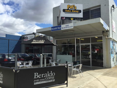Pat's Takeaway - Hobart Tourism 0