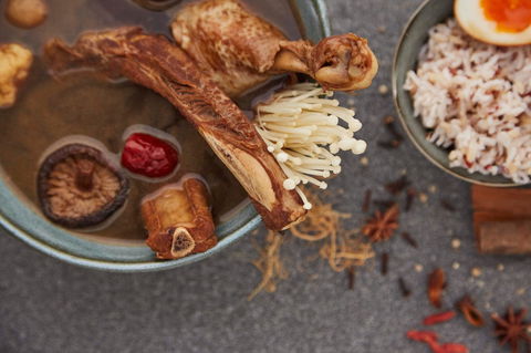 Aunty Franklee - Hawthorn - Tourism TAS 0