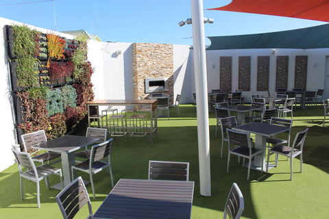 Bill's Bar - Ningaloo Coral Bay - Hobart Tourism 0