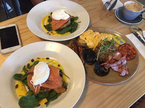 Artezen Espresso Bar - Hobart Tourism 0