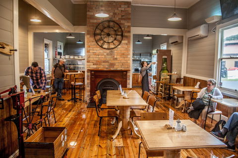 Tracks On Point Cafe - Hobart Tourism 0