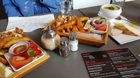 Aristos Waterfront Bunbury - Tourism TAS 0