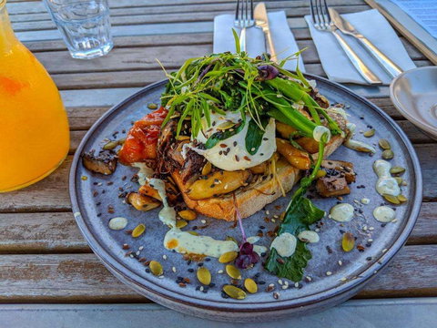 Eating Station - Tourism TAS 0