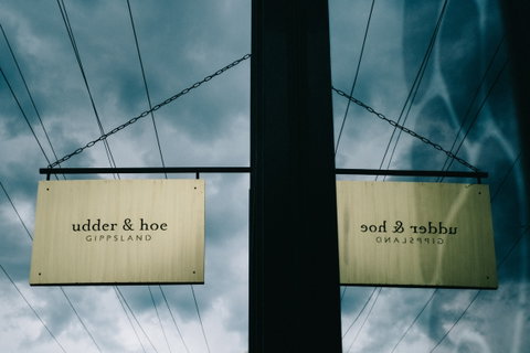 Udder & Hoe - Tourism TAS 0