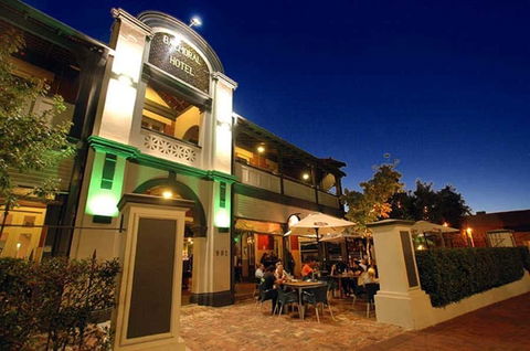 Balmoral Hotel - East Victoria Park - Hobart Tourism 0