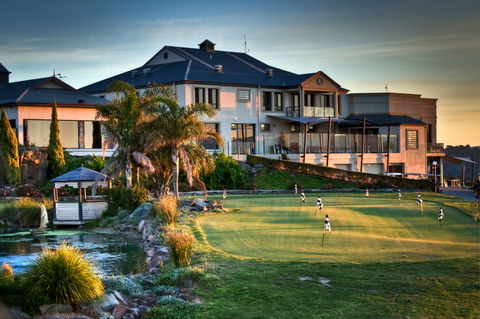 Baudins Restaurant At McCracken Country Club - Hobart Tourism 0