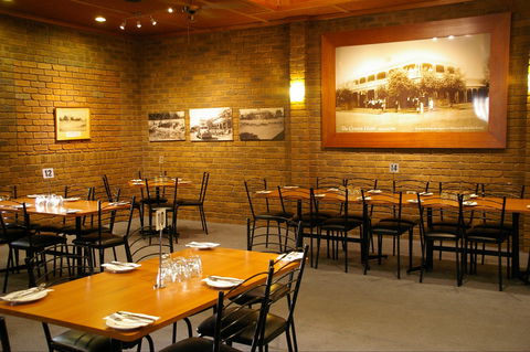 Crown Hotel Wentworth - Hobart Tourism 2
