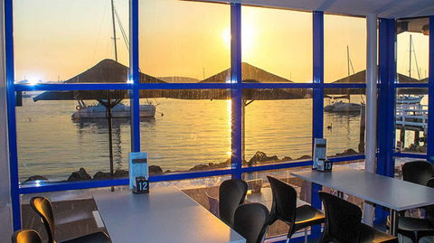 GJ's Bay Cafe And Grill - Tourism TAS 2
