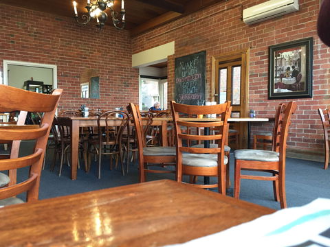 Miss Francesca's - Hobart Tourism 0
