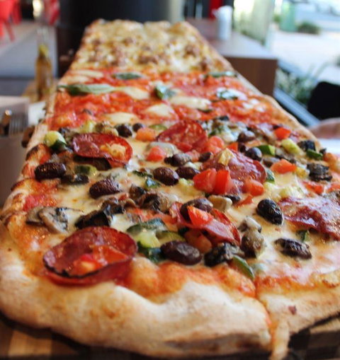 Bonnie And Clydes Pizzaria - Tourism TAS 0