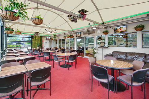 Dixons Creek Cafe Bar And Grill - Hobart Tourism 1
