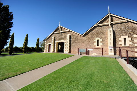 Wynns Coonawarra Estate Cellar Door - Hobart Tourism 0