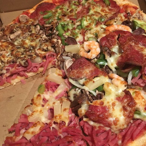 Crown Pizza & Ribs - Hobart Tourism 0