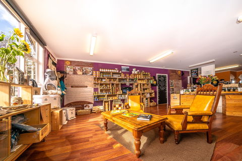 The Honey Pot - Huonville - Tourism TAS 1