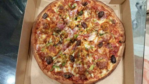 Italian Gourmet Pizza - Tourism TAS 0