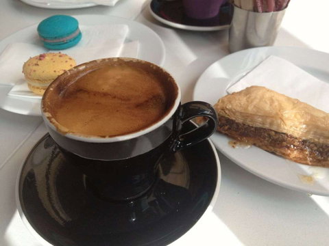 Strawberry Thief Patisserie - Tourism TAS 0