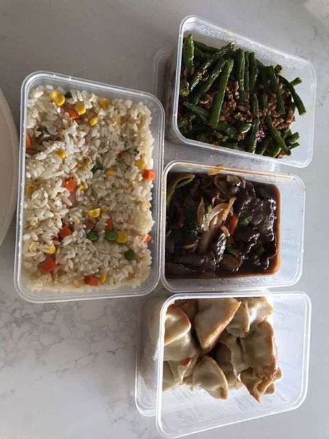 Zakis Fish & Grill - Tourism TAS 0