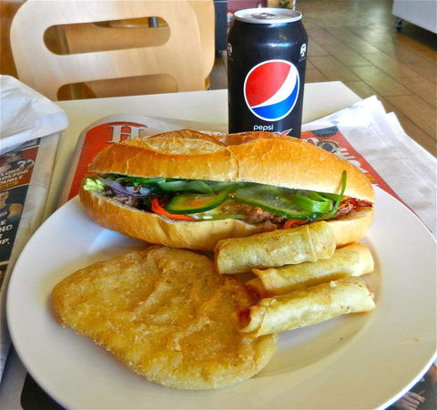 VN Wrap 'n' Roll - Sunshine North - Tourism TAS 0