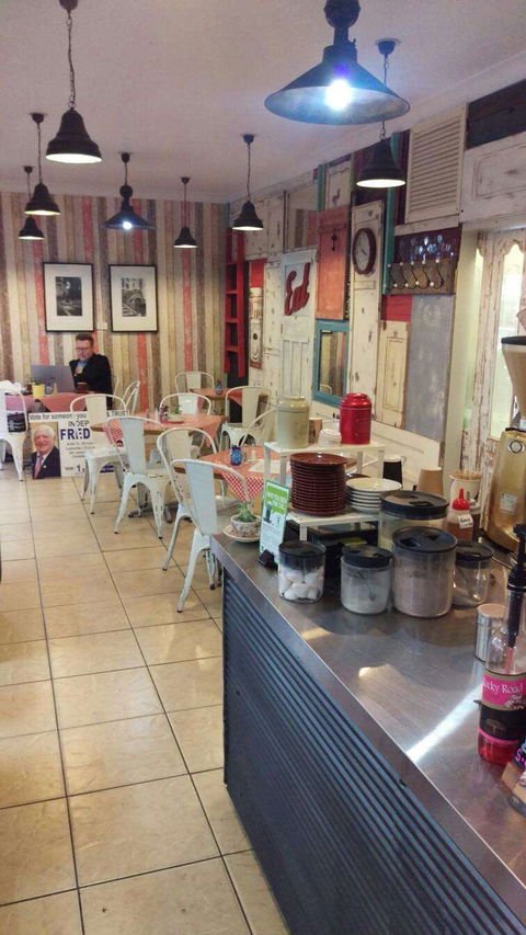 Bar Centrale On Queen - Tourism TAS 0