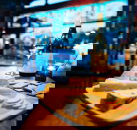 Laura St Seafood - Tourism TAS