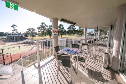Sports Club Bistro - Lismore Workers Sports Club - Tourism TAS 2
