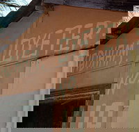 Les Wadham Oysters - Broken Bay Pacific Oysters - Tourism TAS