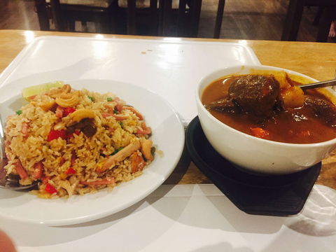 N' Thai Sing - Tourism TAS 0