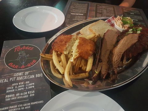 PORKIES BAR-B-QUE - Hobart Tourism 0