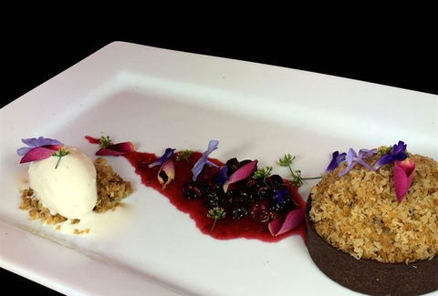 Vines Restaurant At Hollydene Estate - Tourism TAS 14