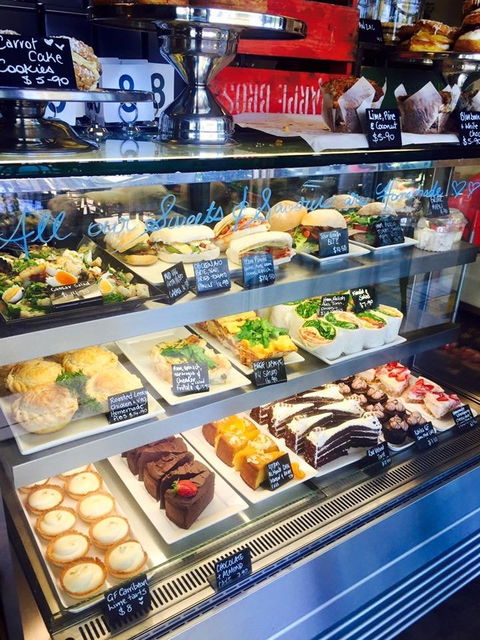 Cenzo's Cafe & Pizzeria - Hobart Tourism 1