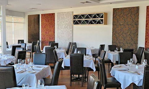 Gilligans Beachside Cafe - Tourism TAS 7