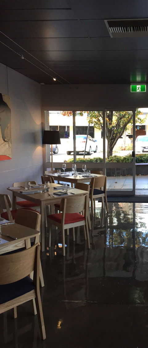 Zev's Bistro - Tourism TAS 6