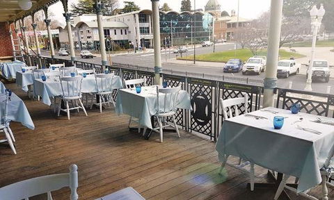 The Parkview Restaurant - Hobart Tourism 6