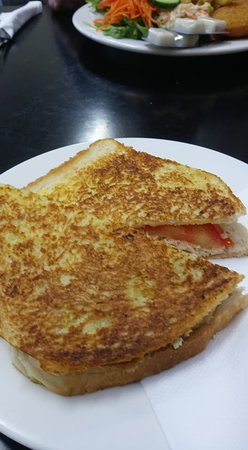 Amble Inn Snack Bar - Hobart Tourism 0