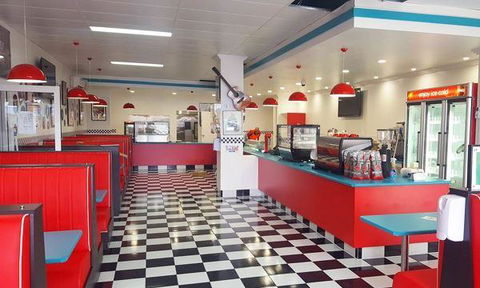 RJ's Rock N Roll Diner - Hobart Tourism 8