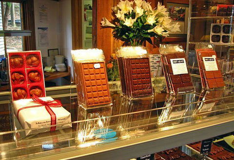 Merchants Of No Sense - Hobart Tourism 10