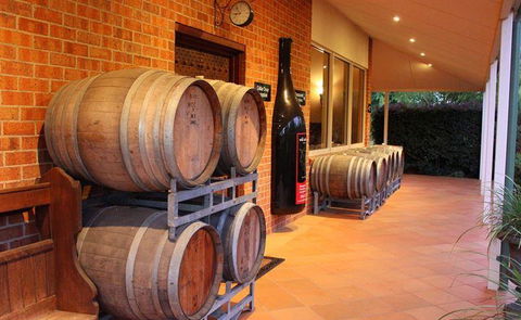 Wild Cattle Creek Estate Restaurant - Hobart Tourism 11