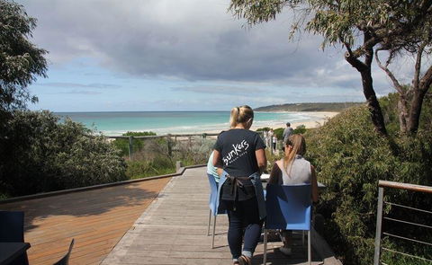 Bunkers Beach House - Hobart Tourism 17