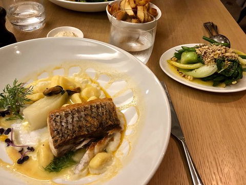 Lyrebird Restaurant - Hobart Tourism 0