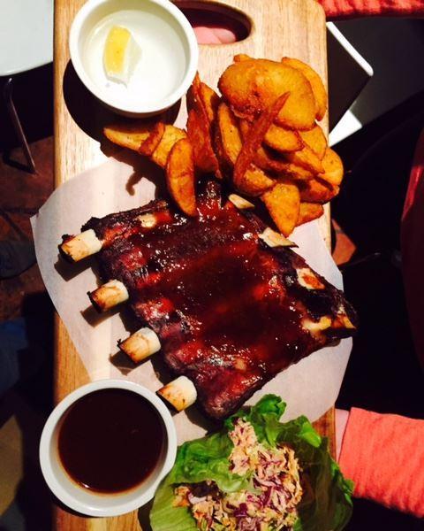 Star Bar Cafe & Hotel - Tourism TAS 1