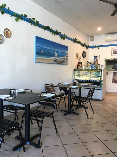 Kafe Meze Graceville - Tourism TAS 5